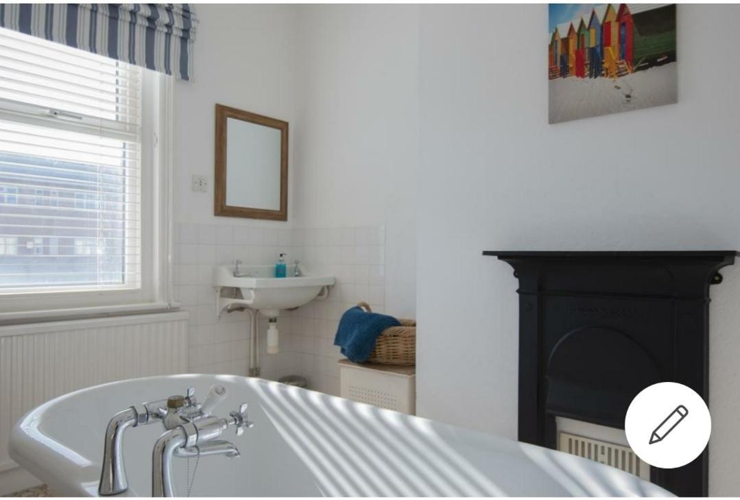 Coastal Chic Bed & Breakfast Bexhill-on-Sea Dış mekan fotoğraf